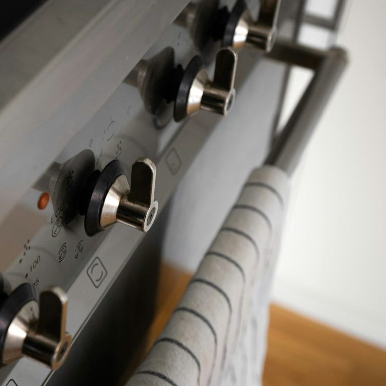 Installation Hausgeräte Anschließen E-Herd, Starkstromanschluss